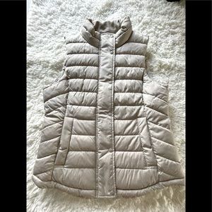 Gap Puffy Off White Cream Vest.